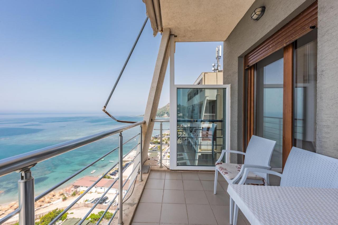 Spectacular Seaview Penthouse Leilighet