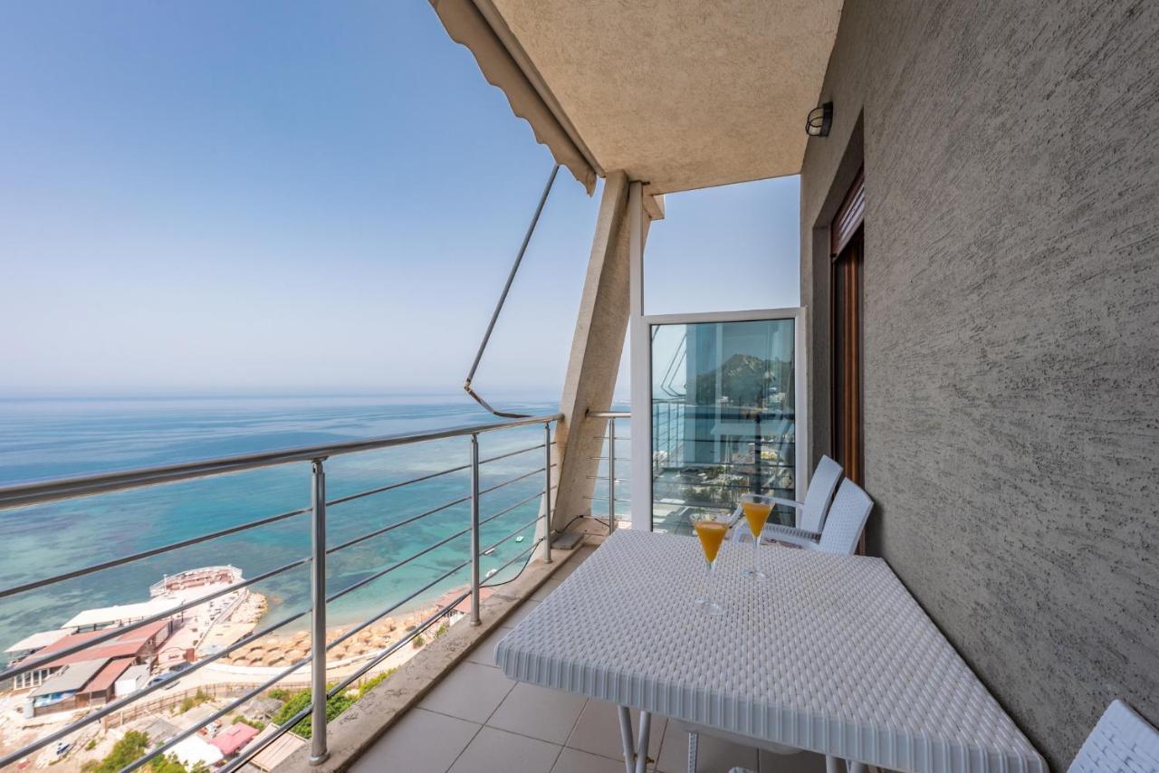Spectacular Seaview Penthouse Leilighet *